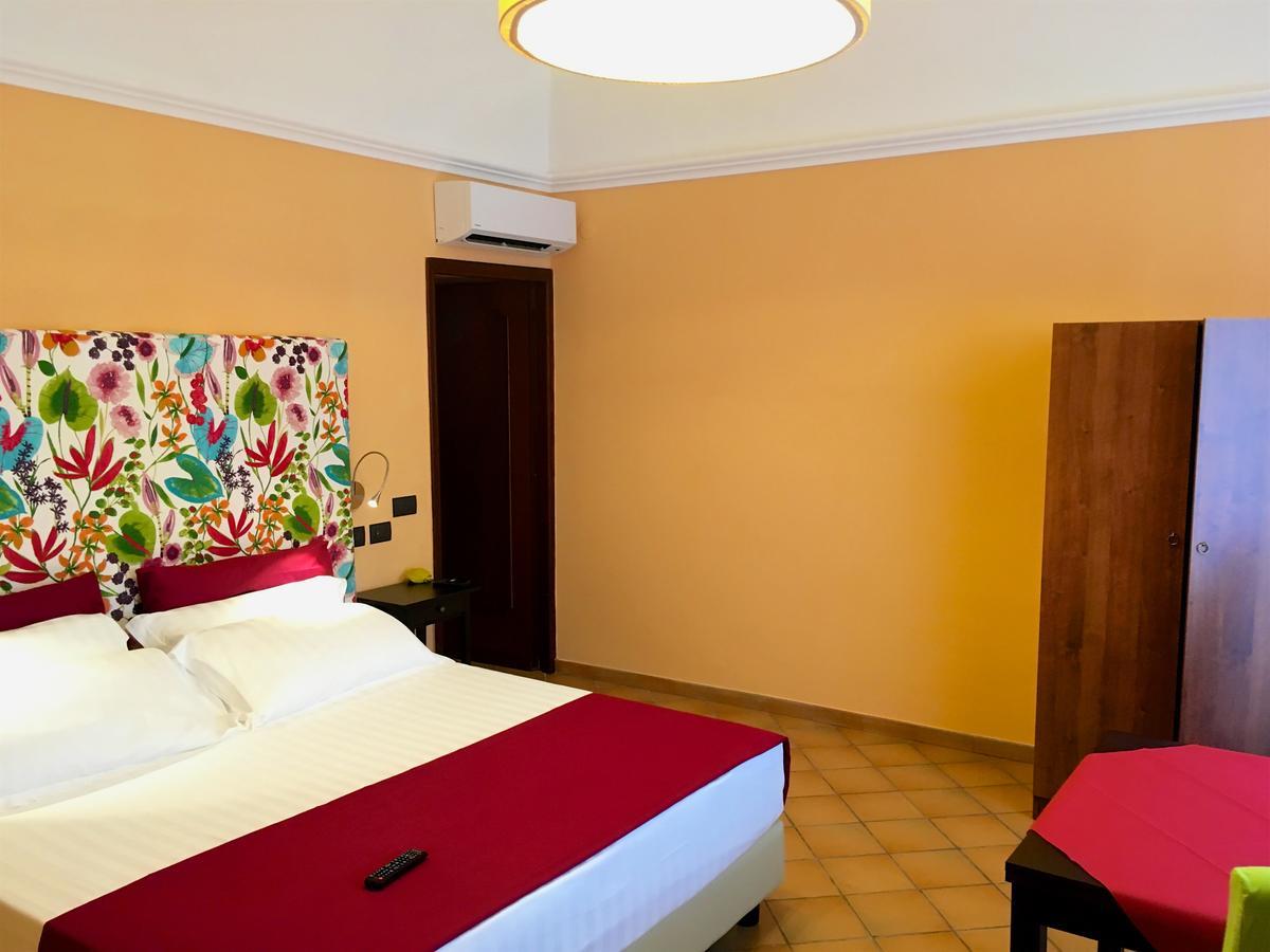 Bed and Breakfast Residenza Viviani Sant'Agnello Esterno foto