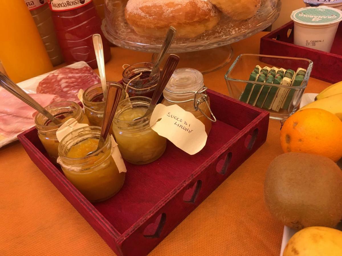 Bed and Breakfast Residenza Viviani Sant'Agnello Esterno foto